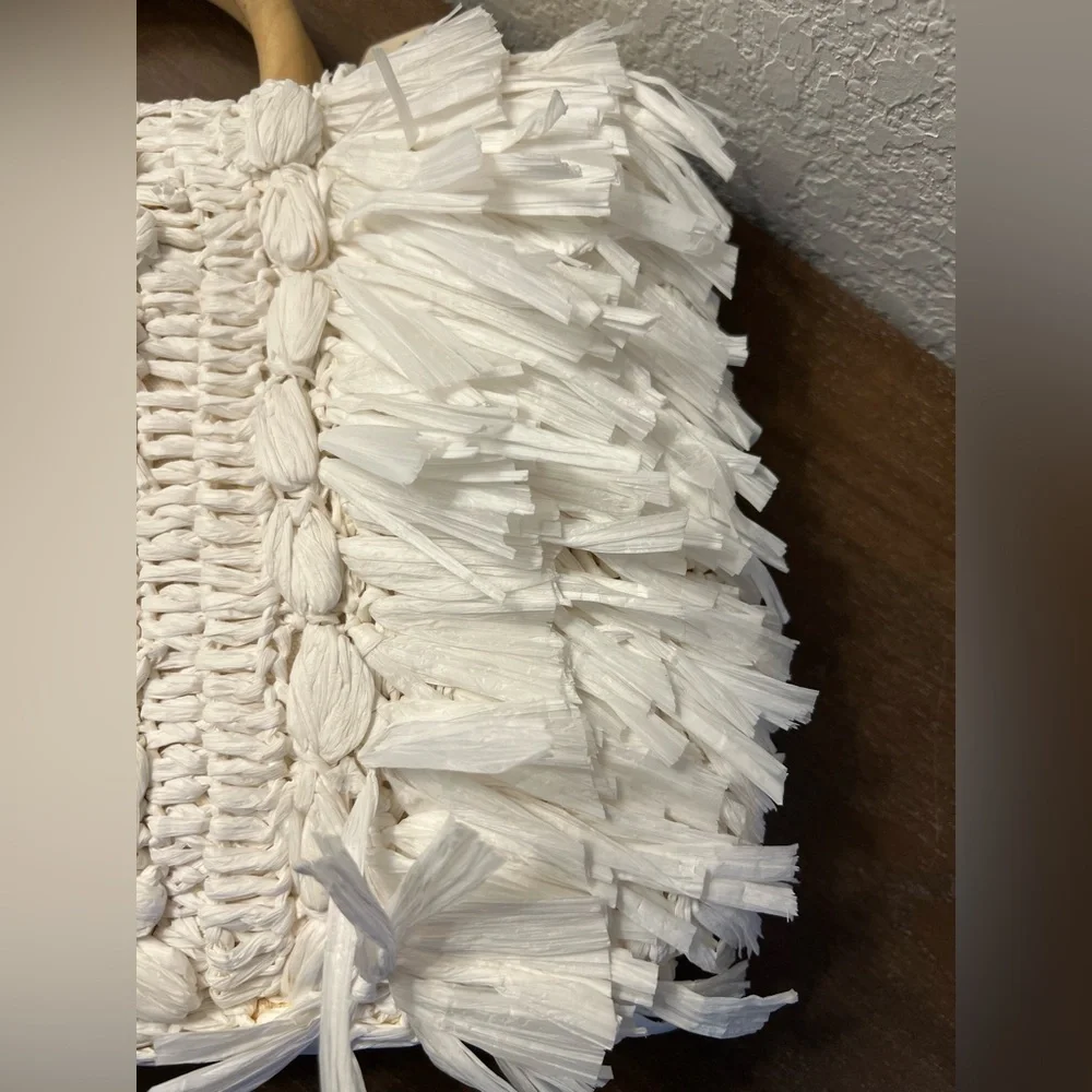 NWT Cleobella Raffia straw purse White Woven Handbag with Wooden Handles - Picture 5 of 13